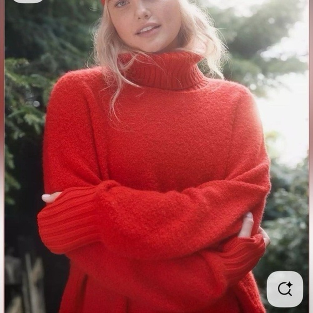 Offline Aerie Small Hillside Red Oversized Fuzzy Sweater Women